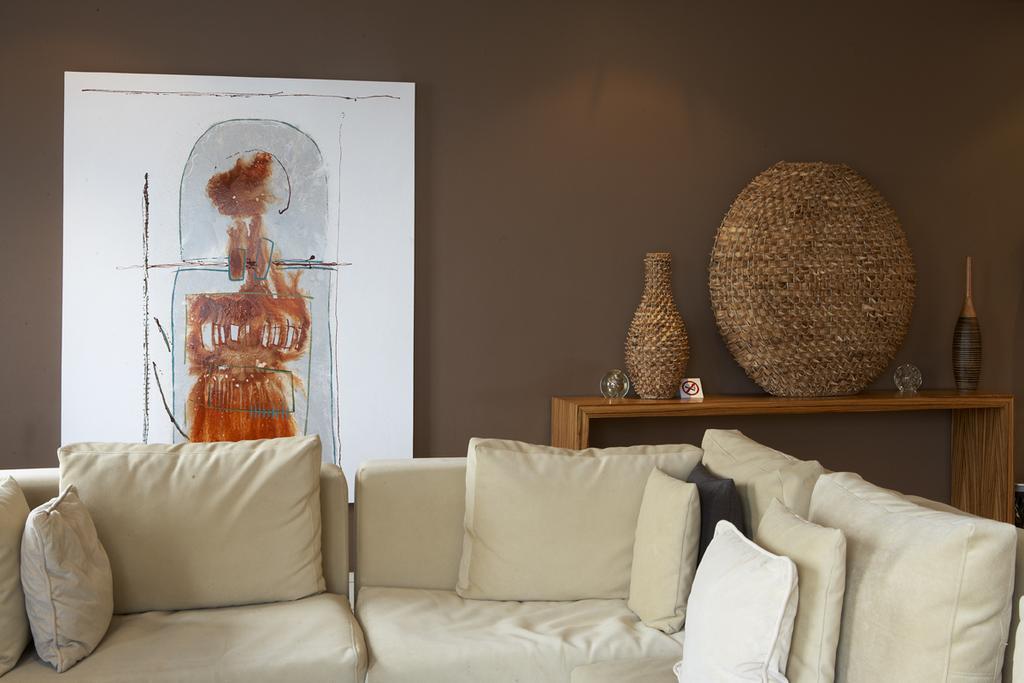 Marine Square Luxury Suites Hermanus Exterior photo