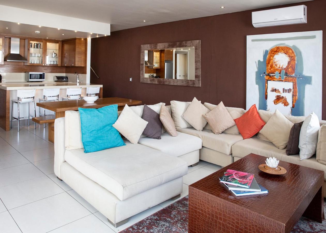 Marine Square Luxury Suites Hermanus Exterior photo